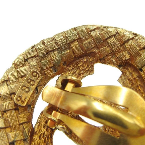 Authentic CHANEL CC Logos Button Motif Earrings Quilted Gold-plated Clip-On - Picture 3 of 6